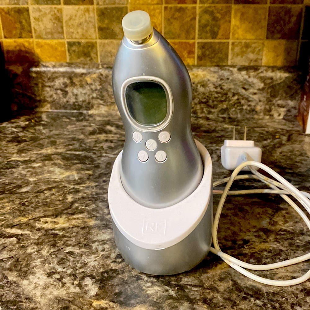 Rodan and Fields exfoliator